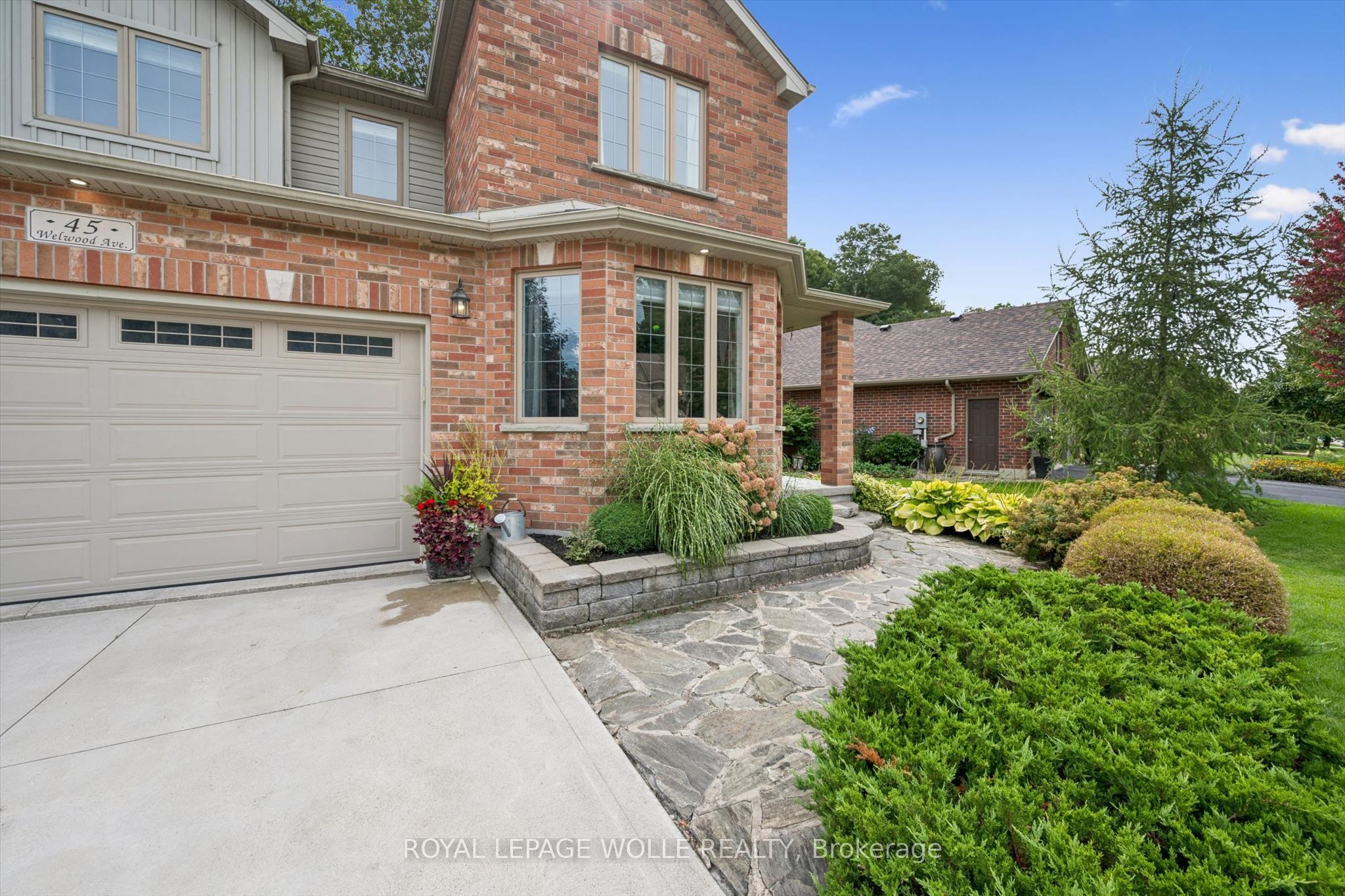 45 Welwood Avenue
