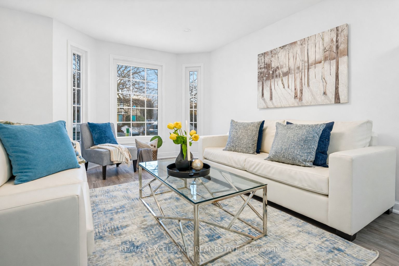 24 Saint Tropez Court