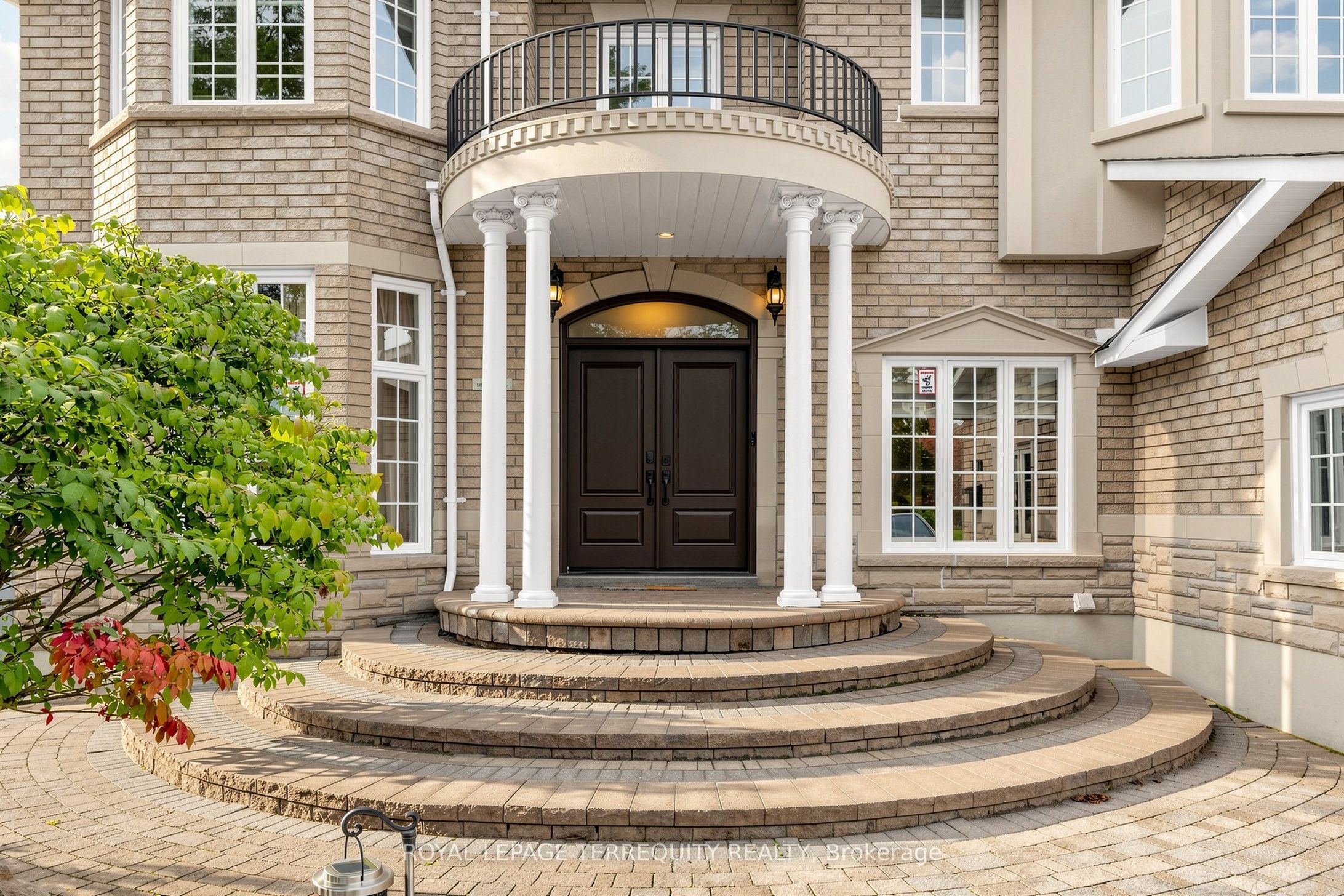 10 Roberson Drive