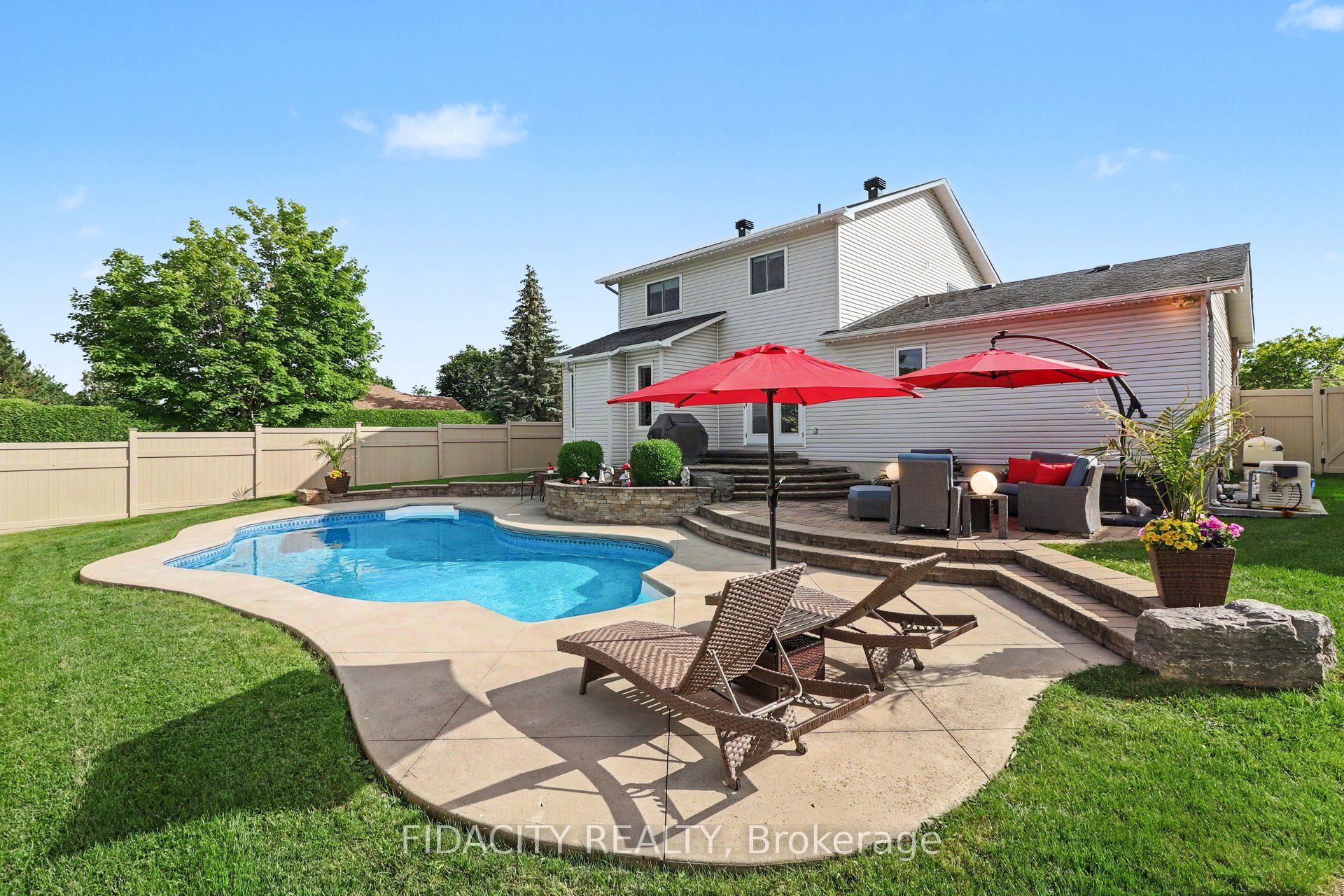 21 West Ridge Drive