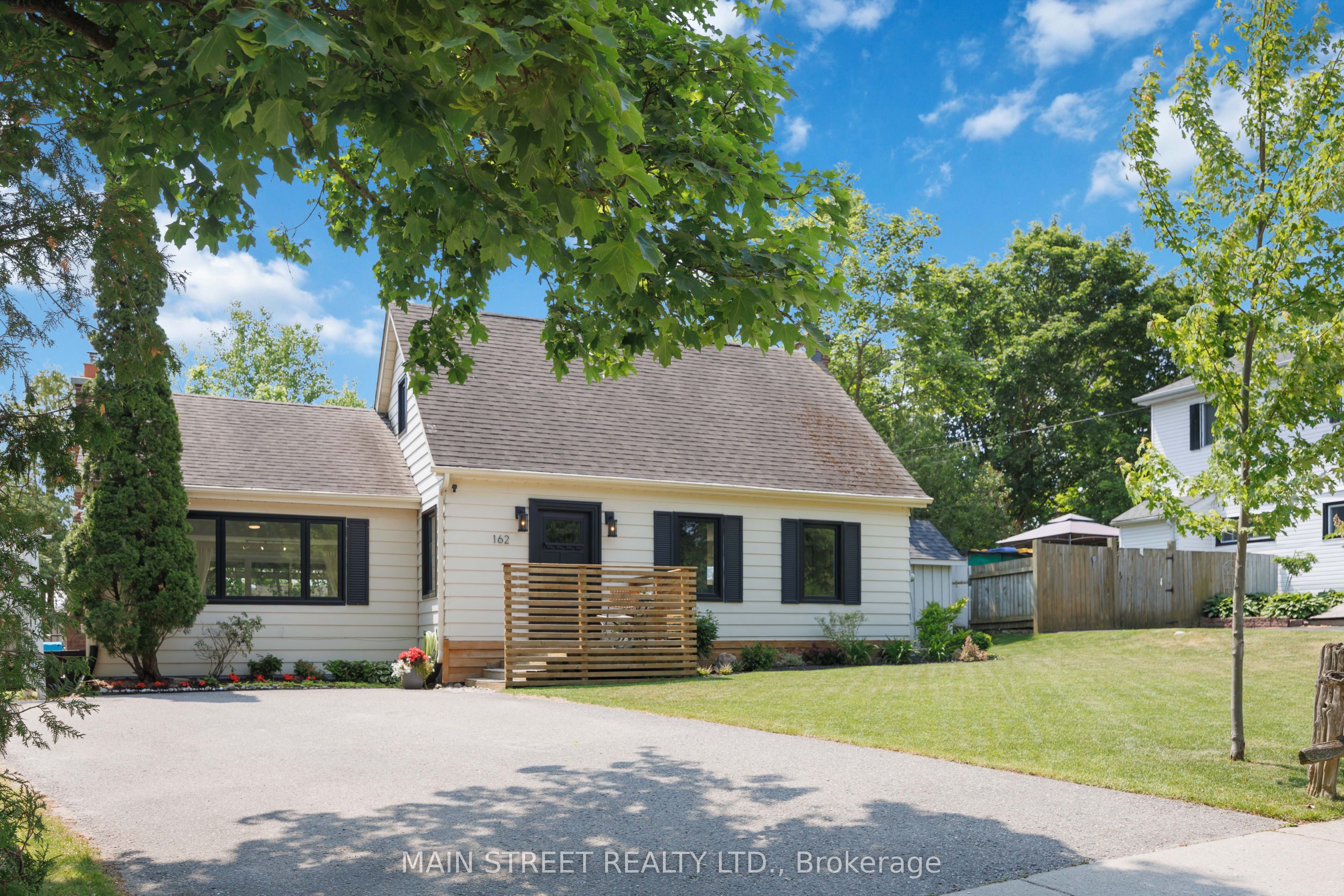162 Maple Street