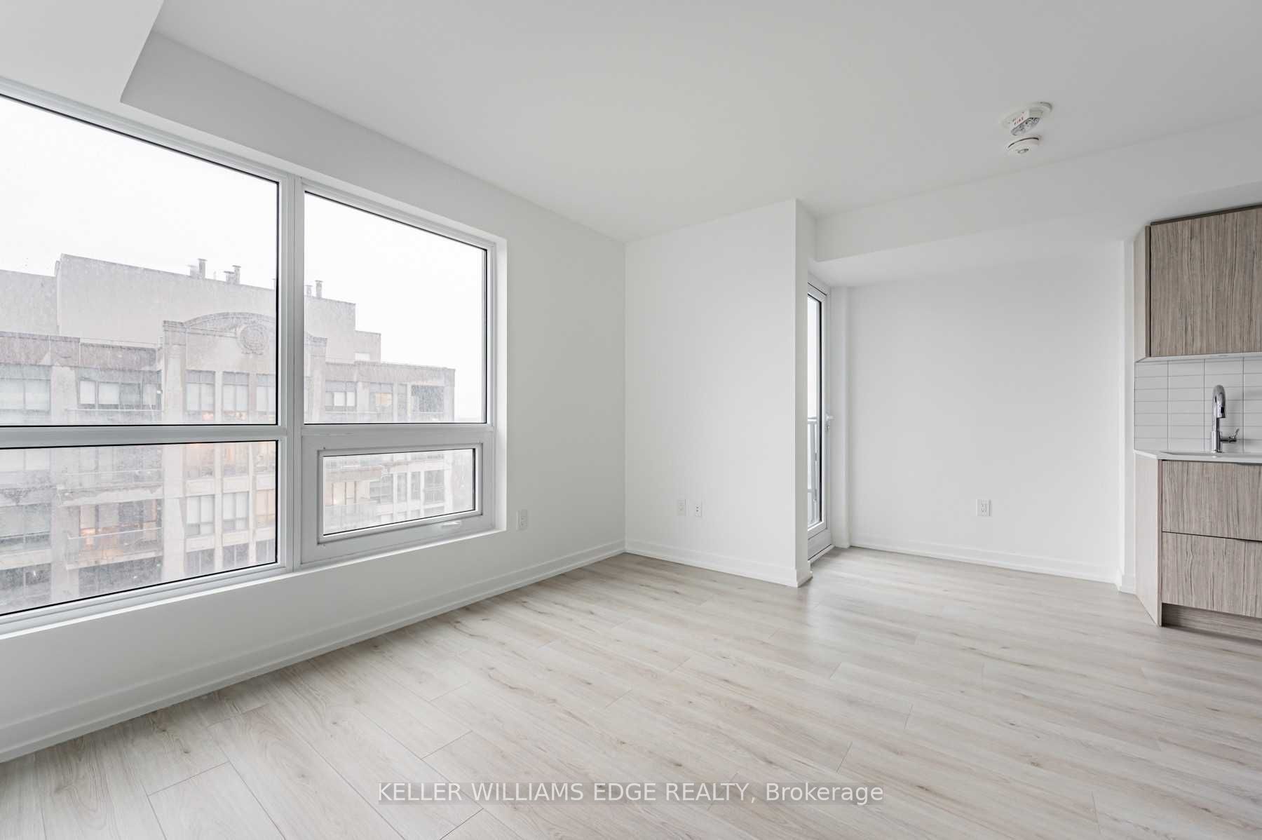 395 Bloor Street E 1307