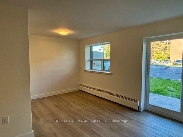 515 North Service Road 2-109