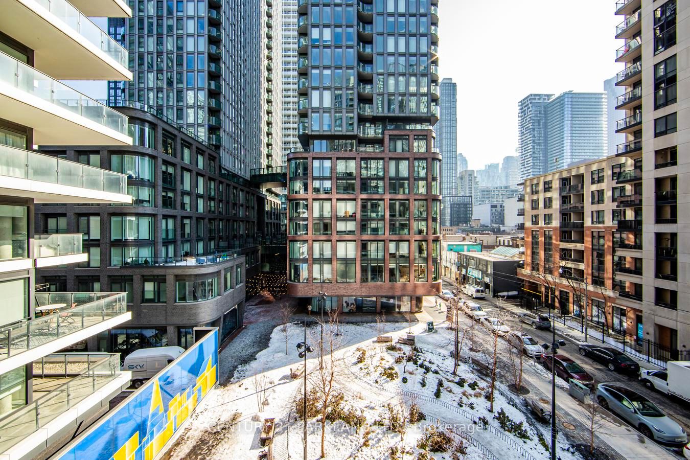 77 Shuter Street 527