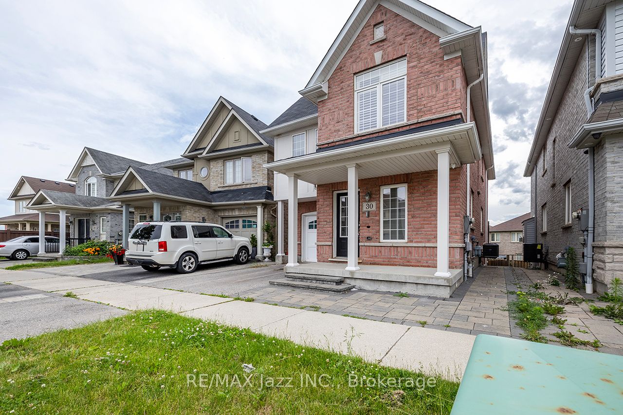 30 Lloydminster Avenue