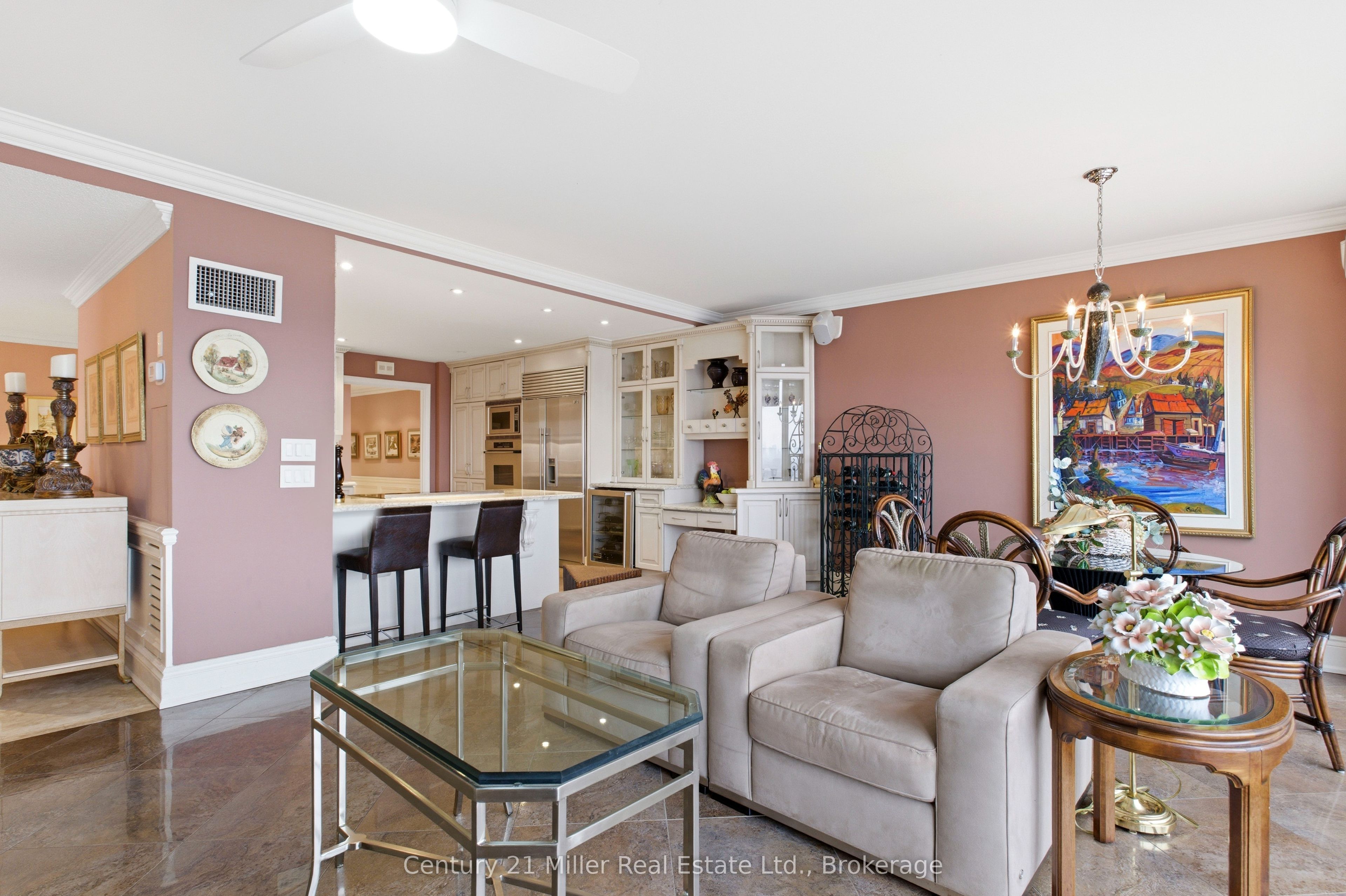 2045 Lakeshore Road 3606