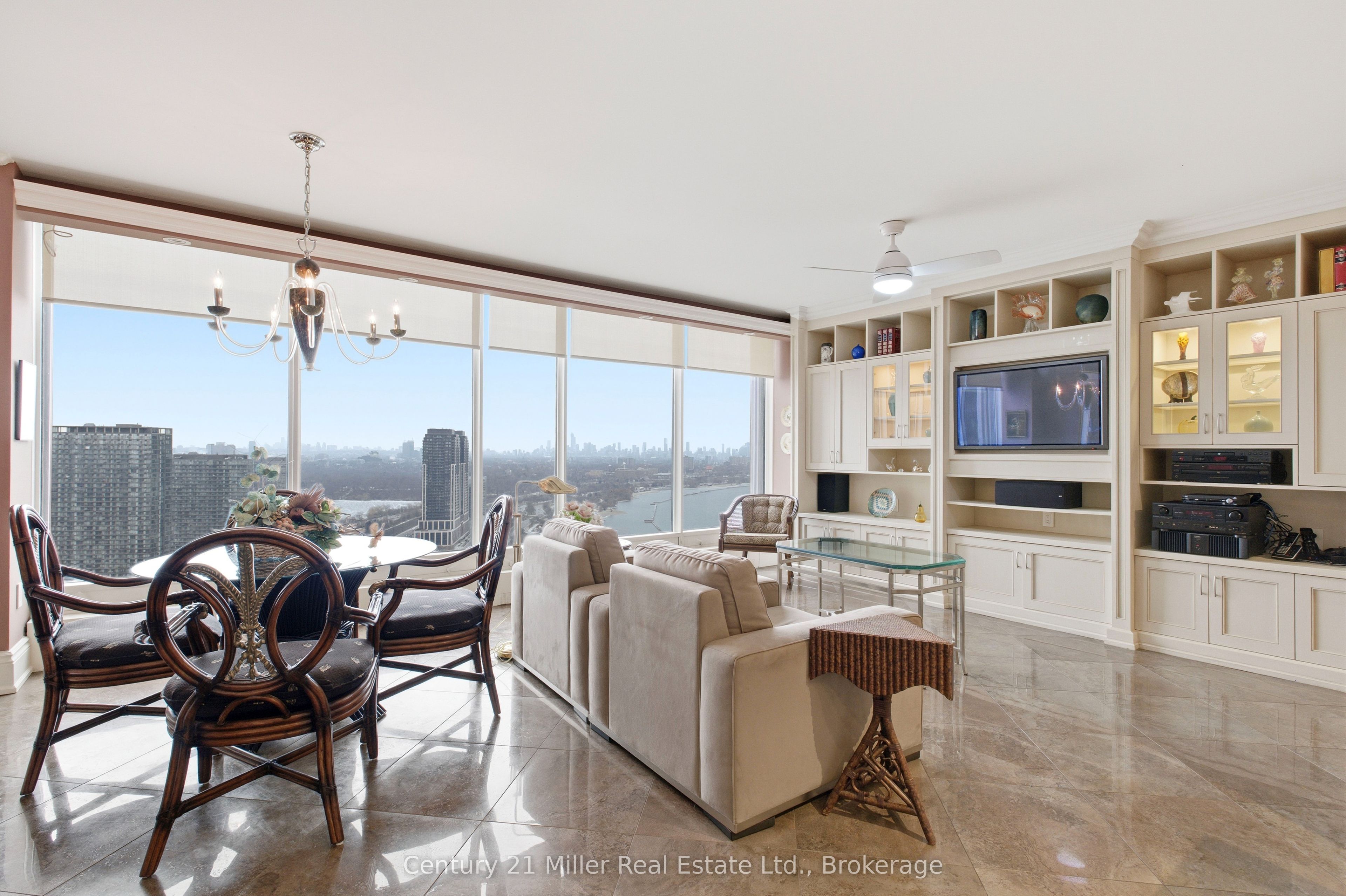 2045 Lakeshore Road 3606