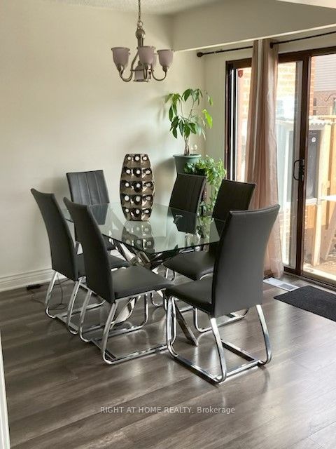 25 Baronwood Court