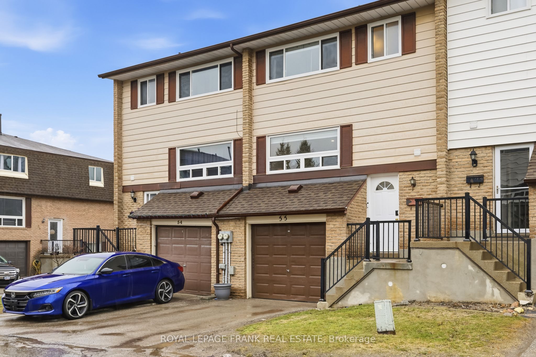 966 Adelaide Avenue E 55