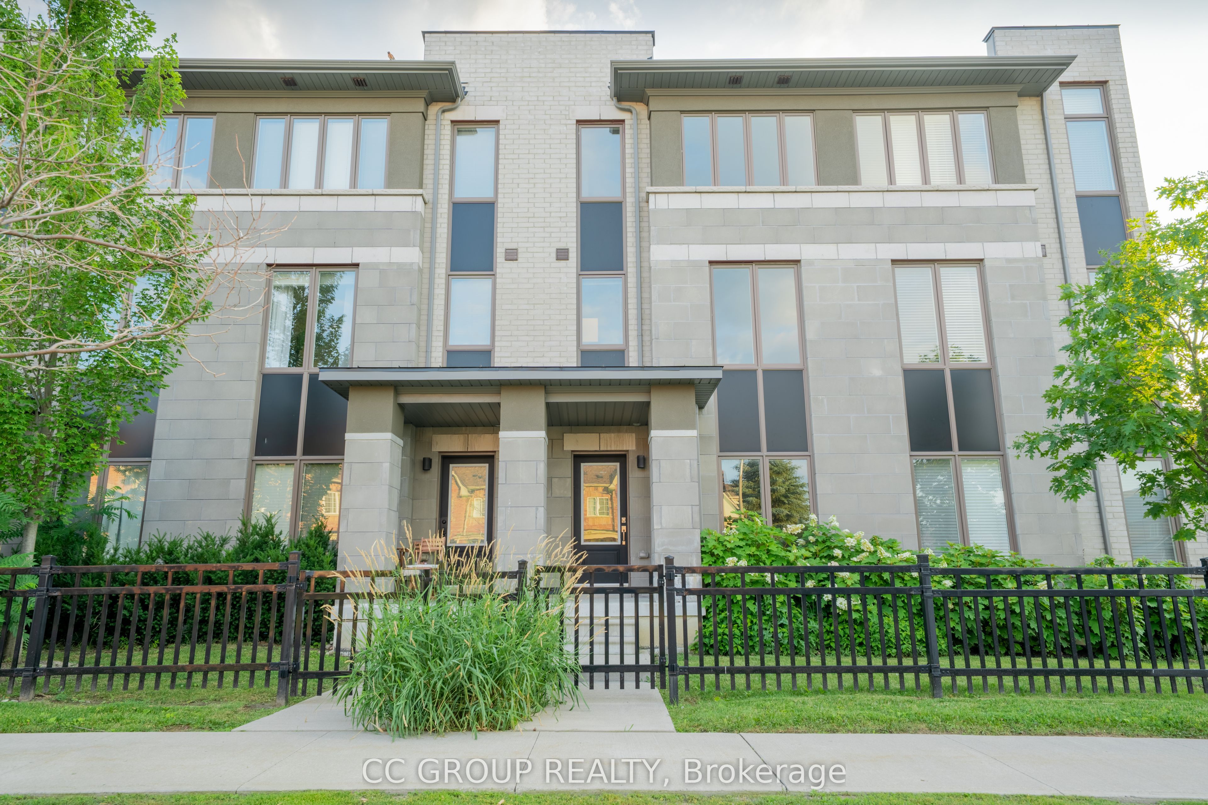 3 Donald Fleming Way