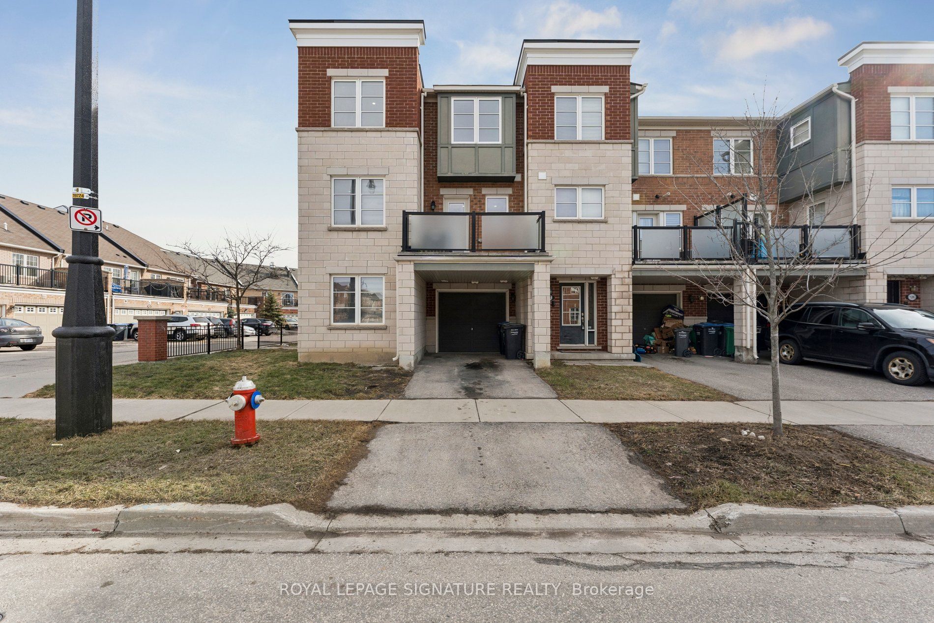 122 Baycliffe Crescent