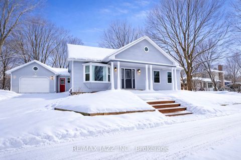 1086 Somerville Street Oshawa ON L1G 4K5