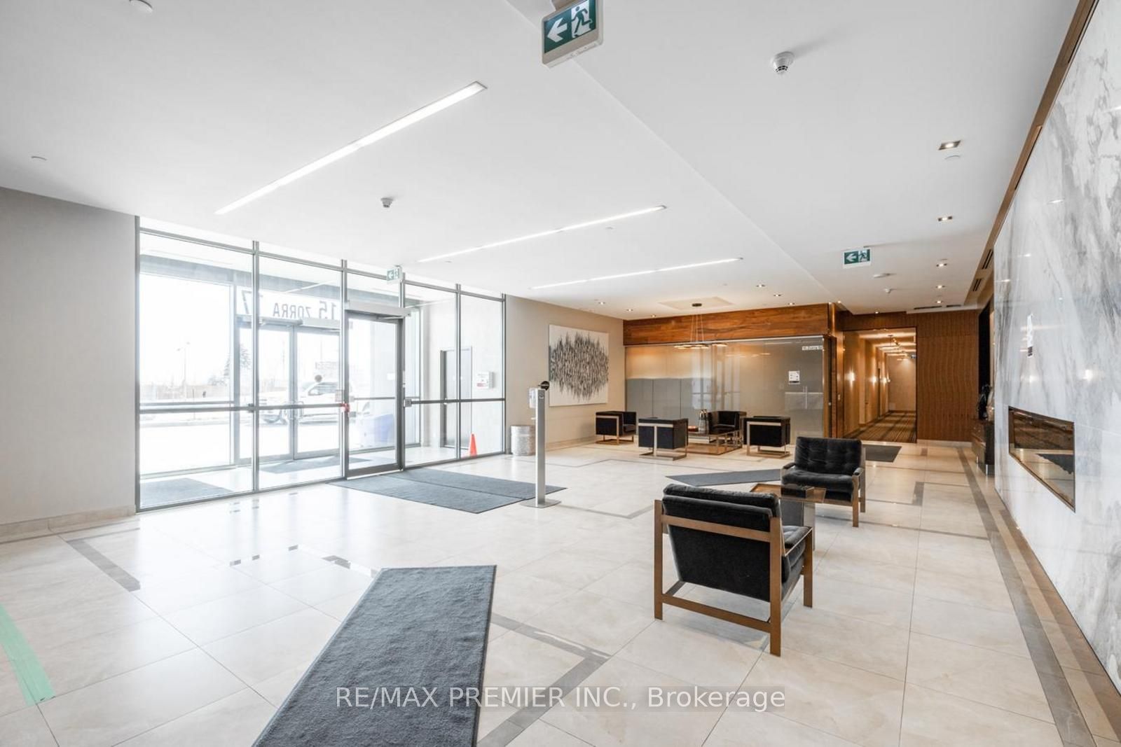 17 Zorra Street PH02 (2402)