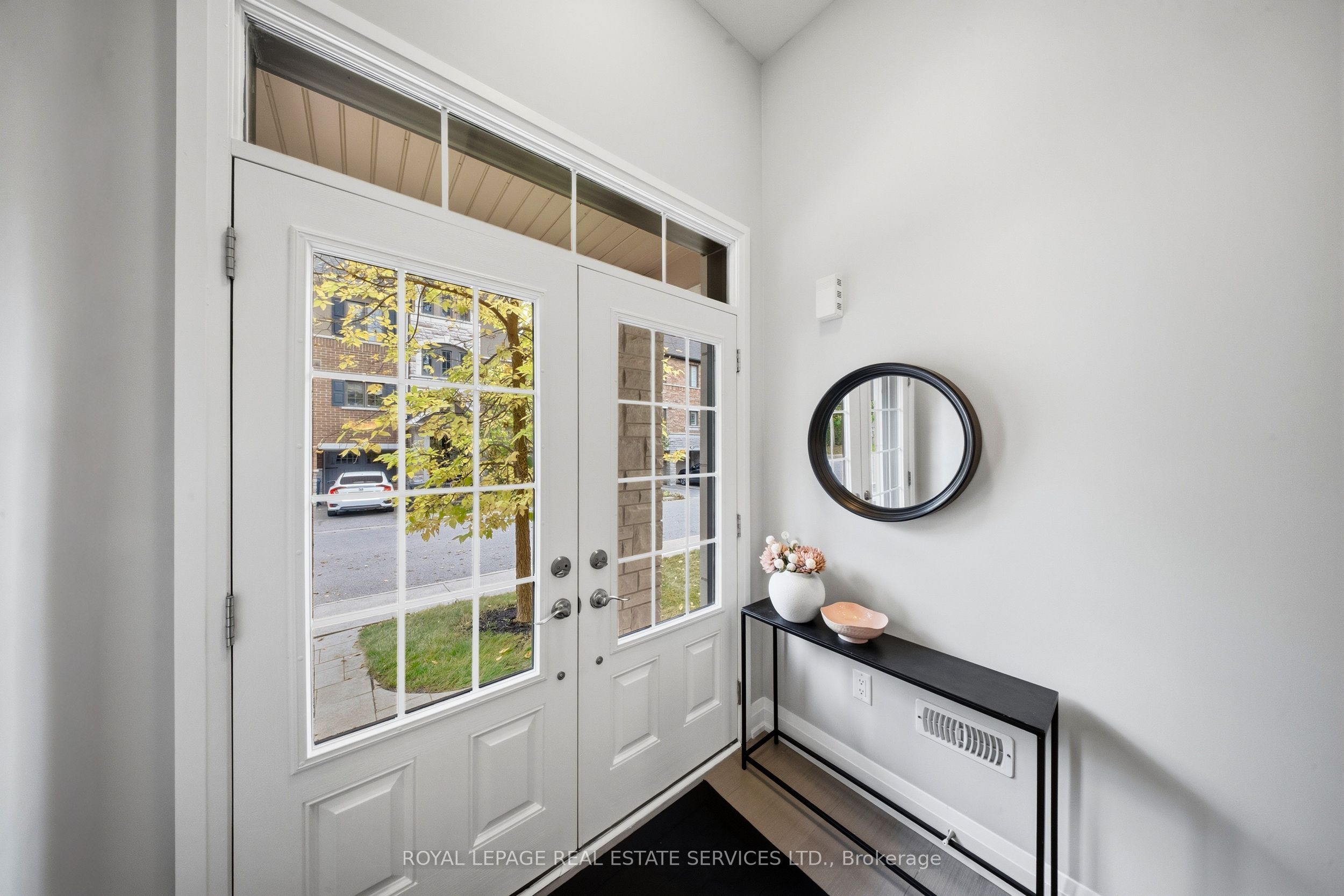 1233 Azinger Lane