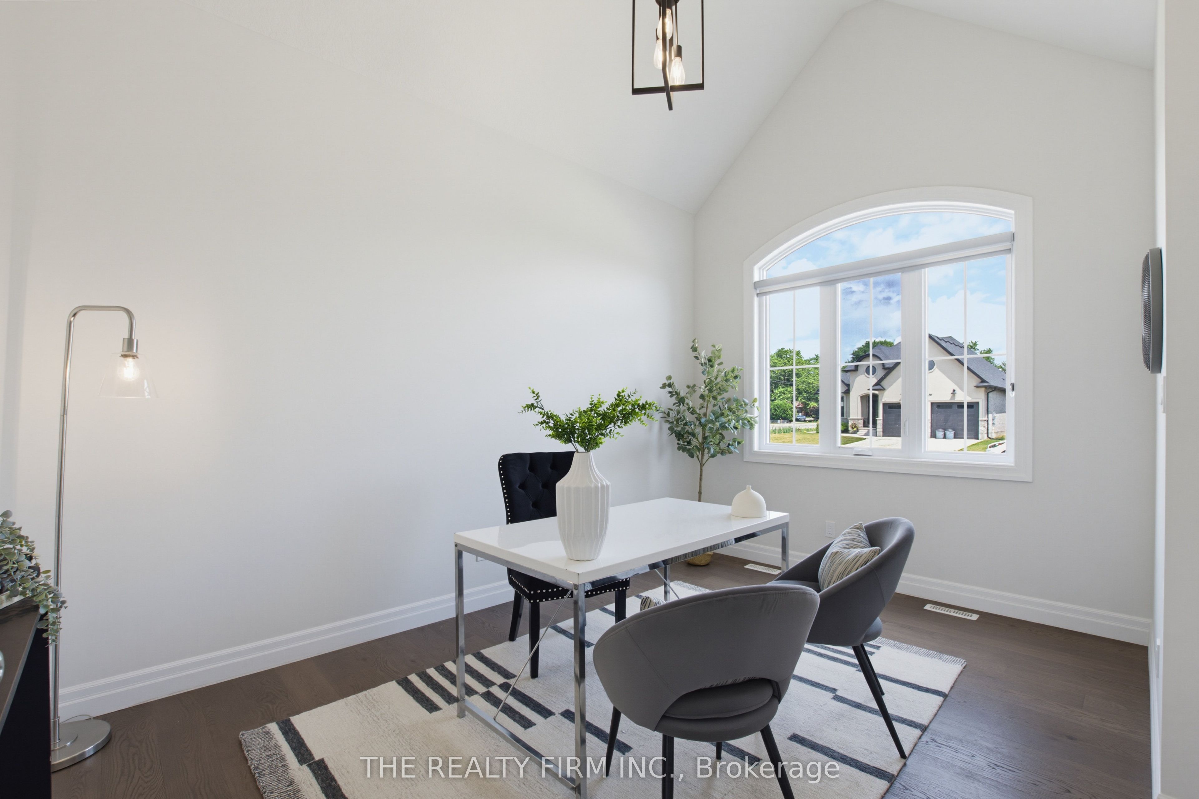 7 Aspen Circle