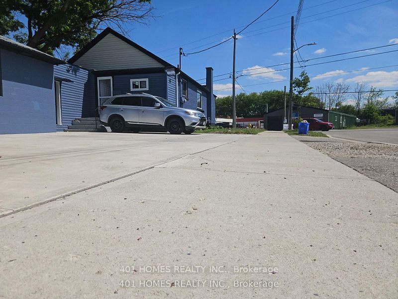 1092 Brydges Street