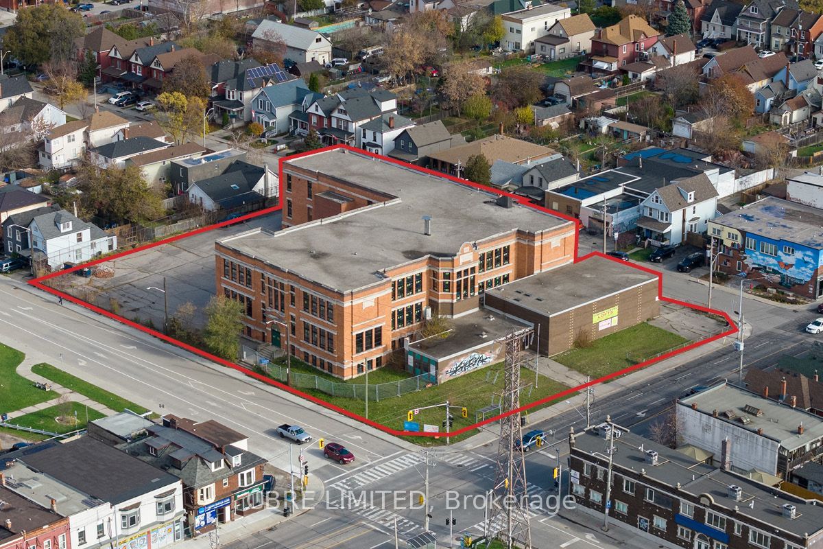 601* Barton Street E