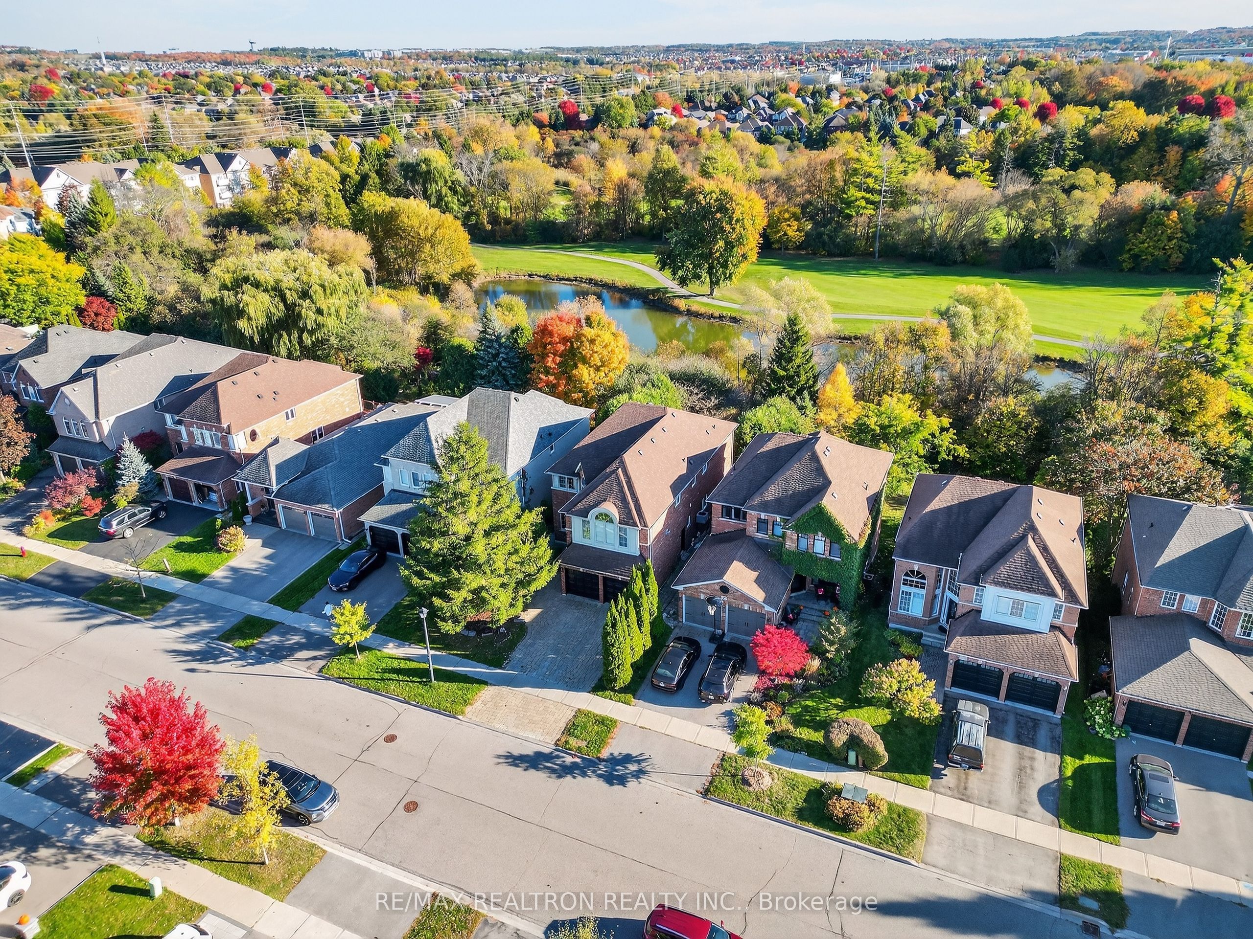 446 Silken Laumann Drive