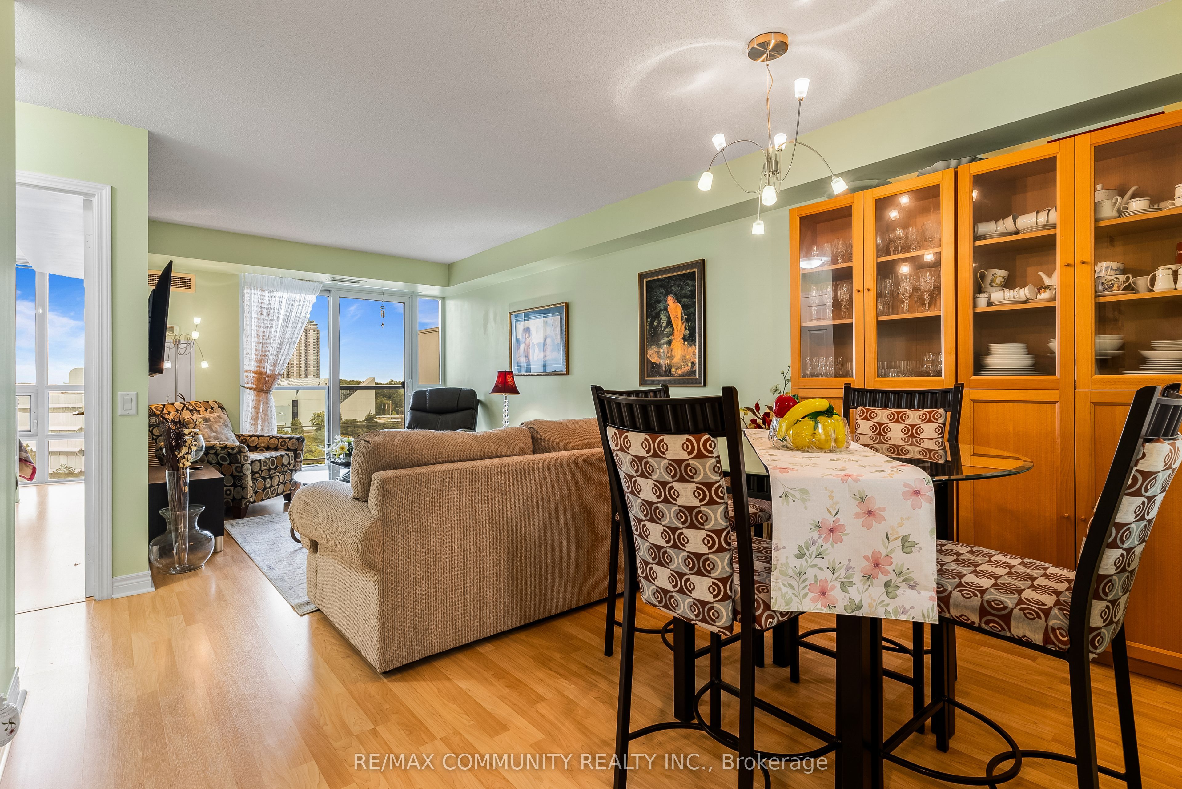 83 Borough Drive 809