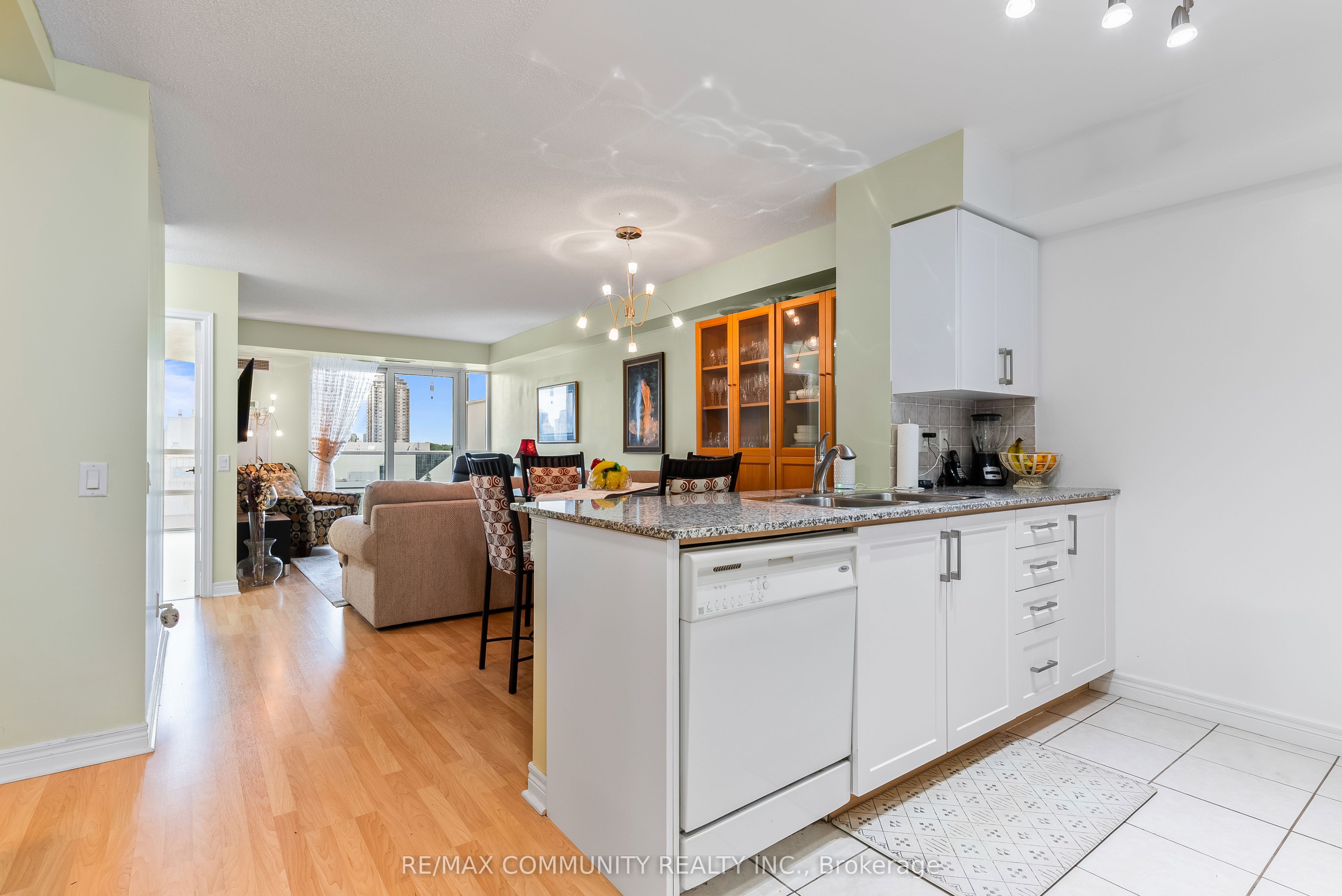 83 Borough Drive 809