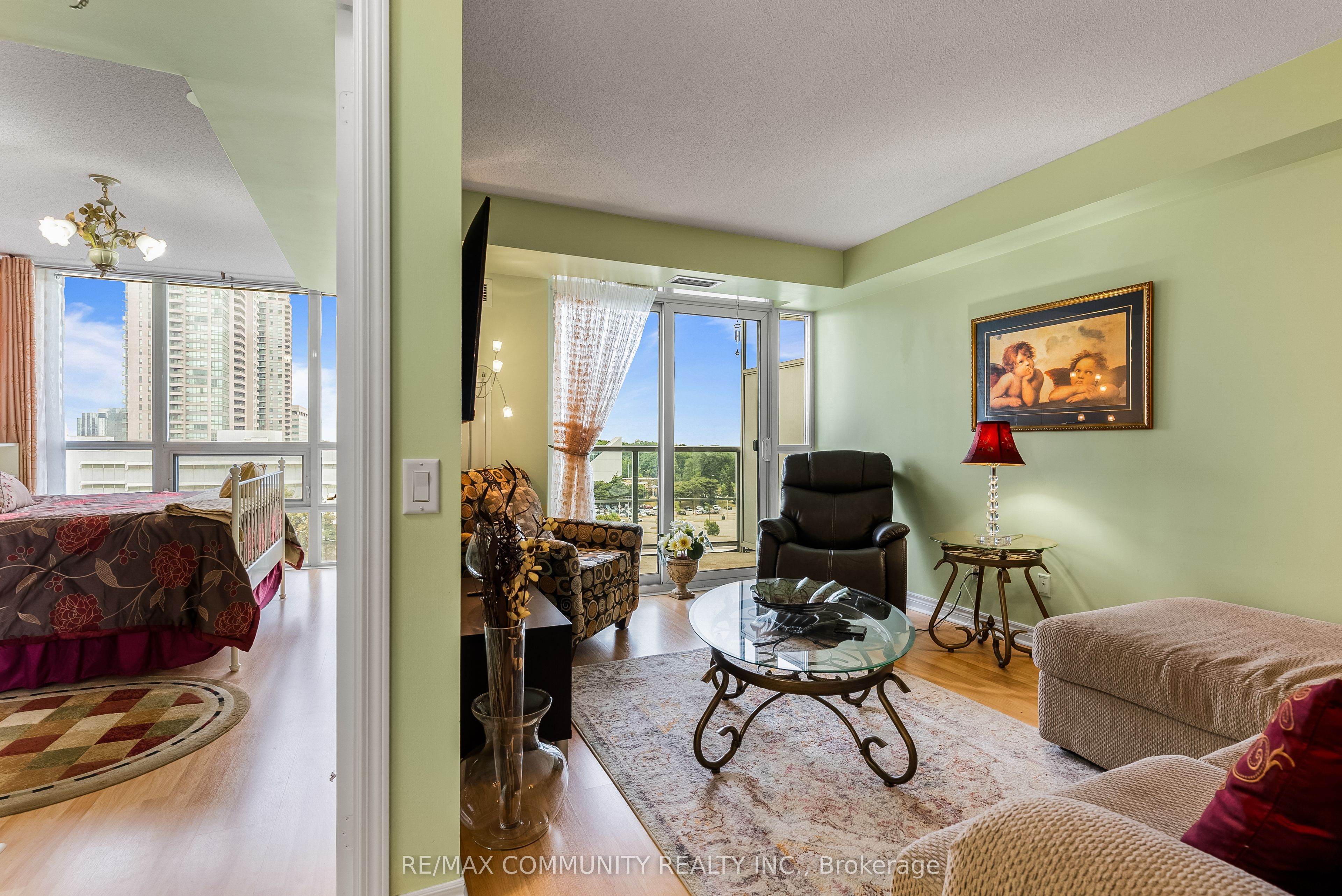 83 Borough Drive 809