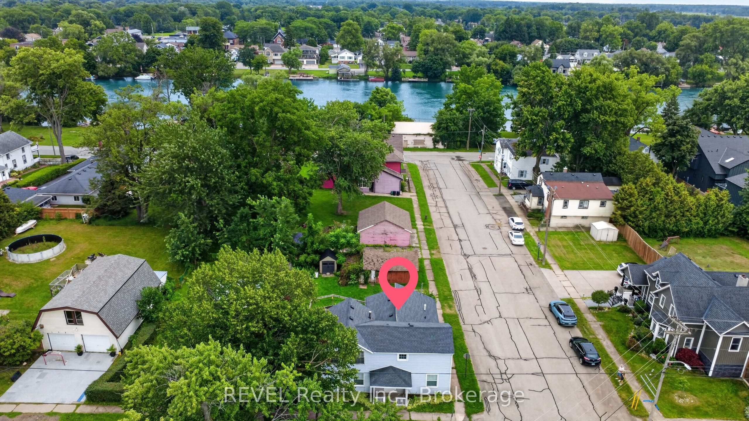 3976 Chippawa Parkway