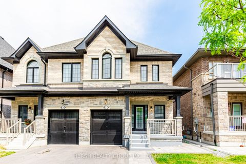 11 Alan Williams Trail Uxbridge ON L9P 0R5