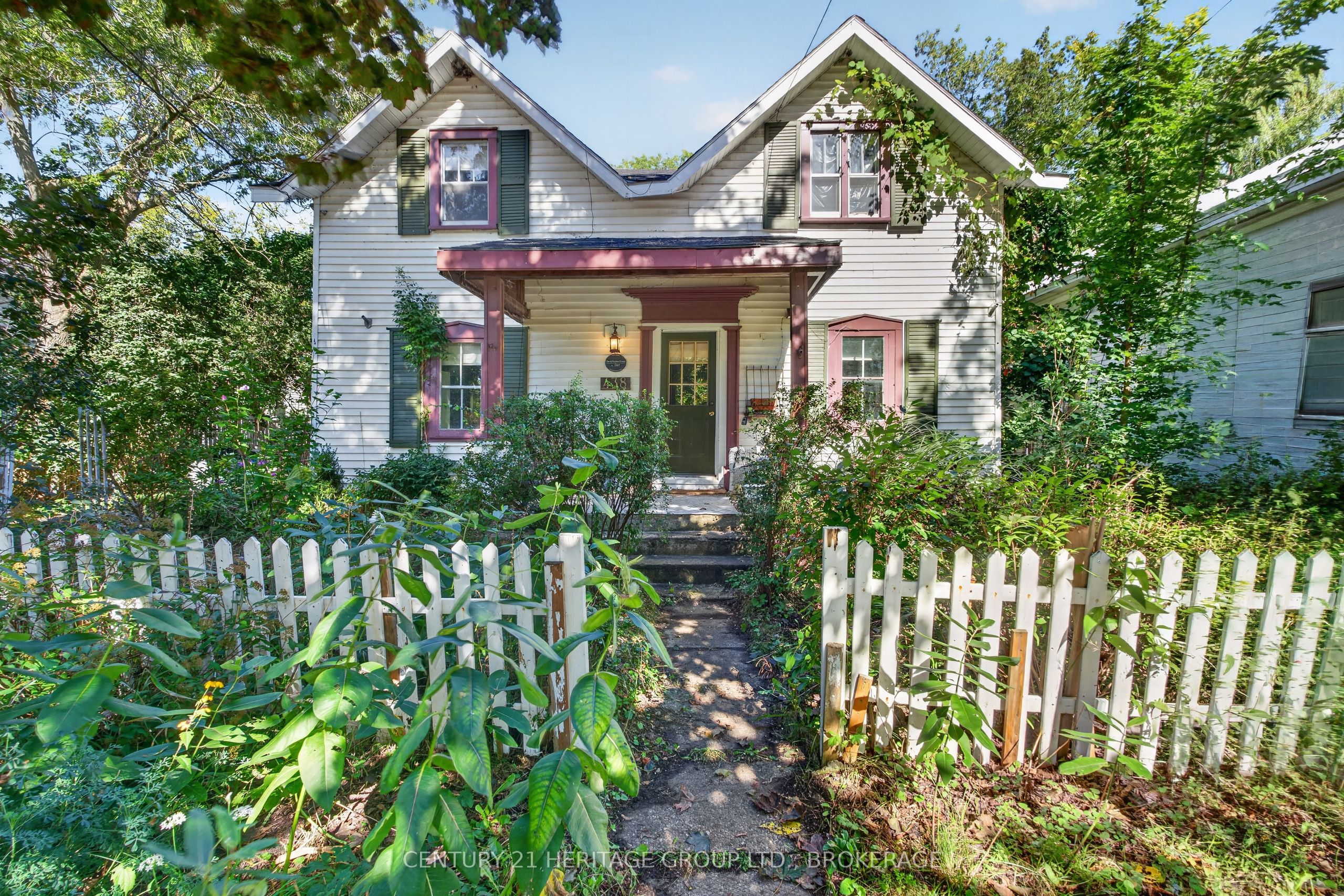 438 Main Street