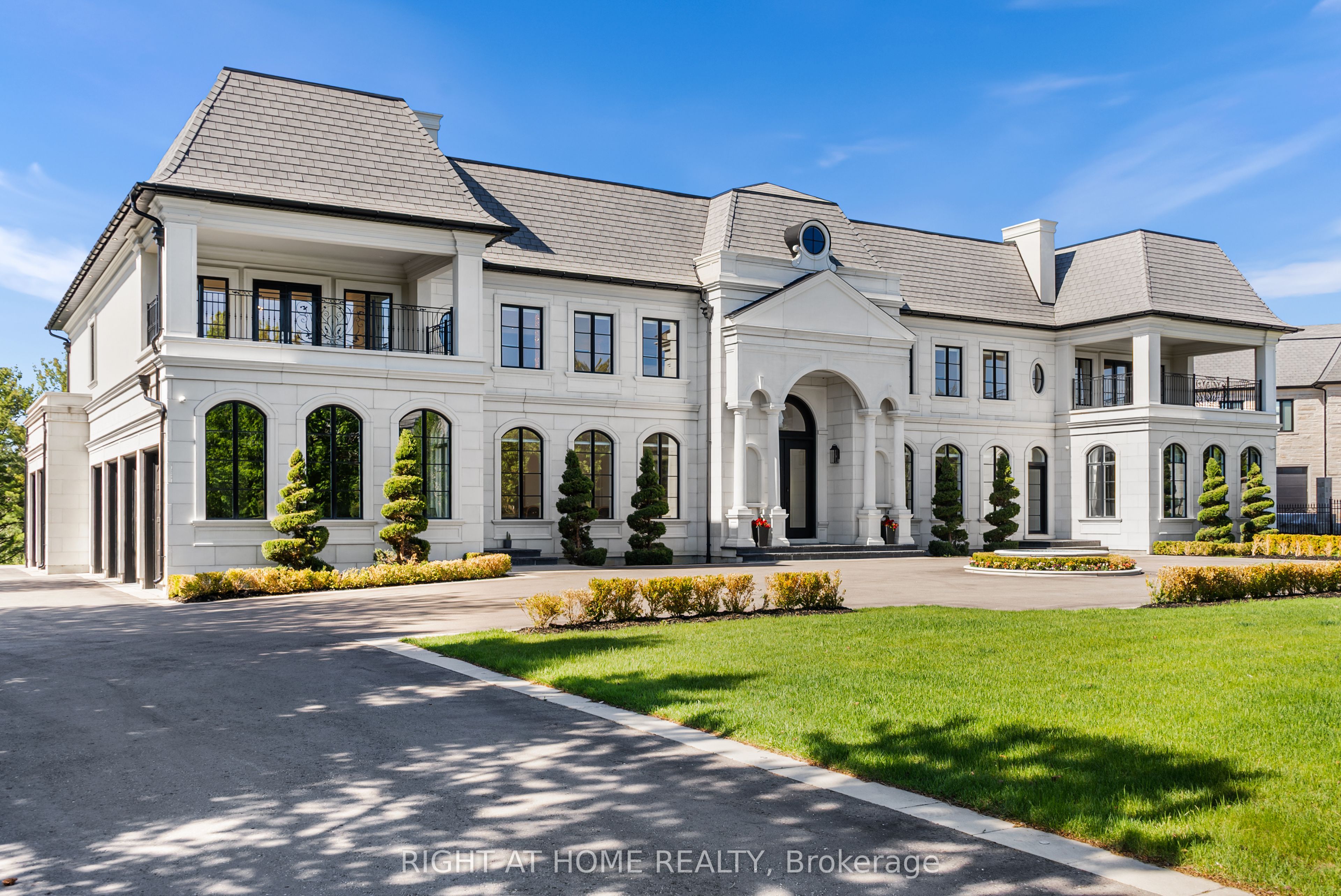 16 Sirona's Lane