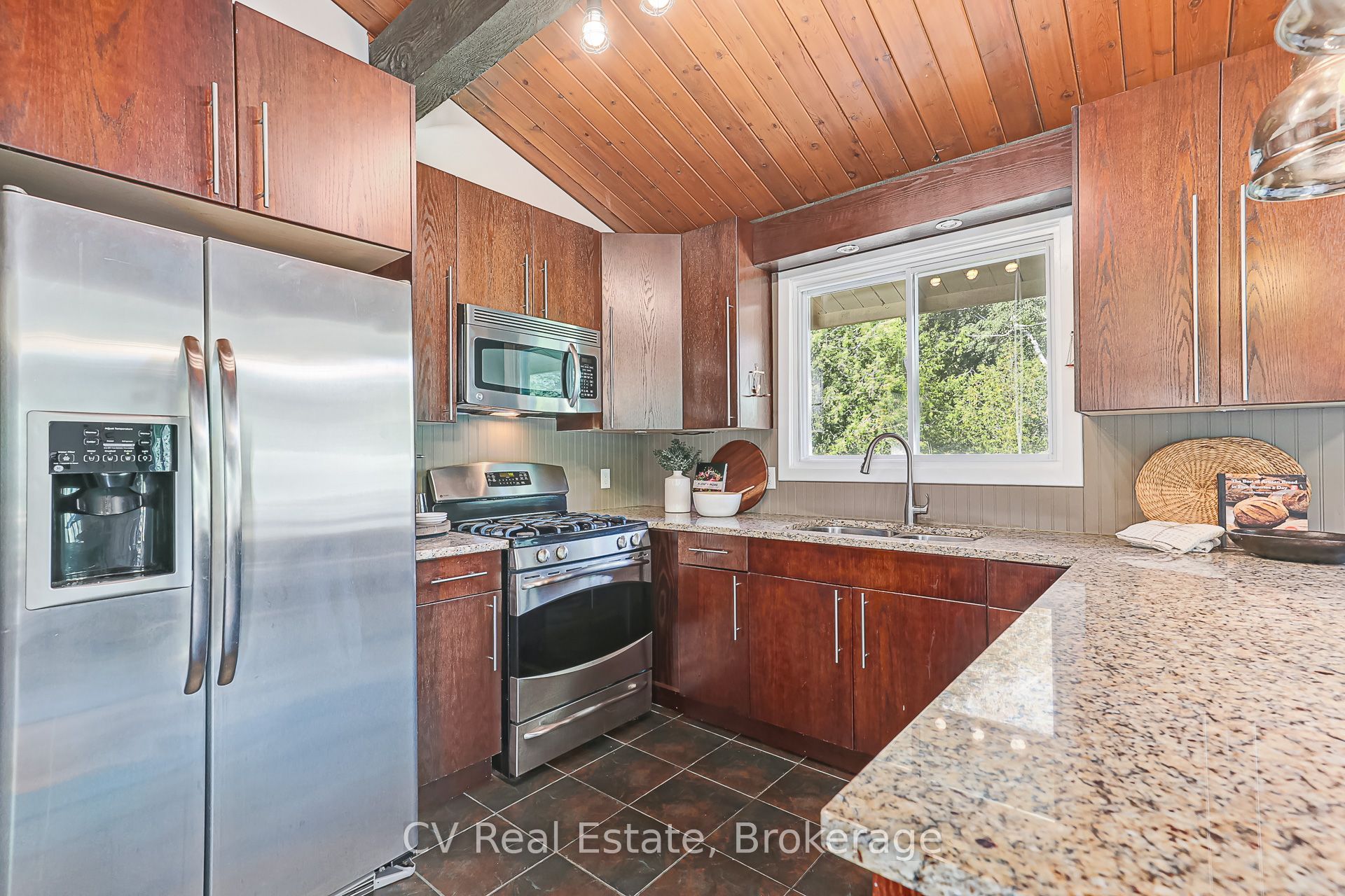 156 Chamonix Crescent
