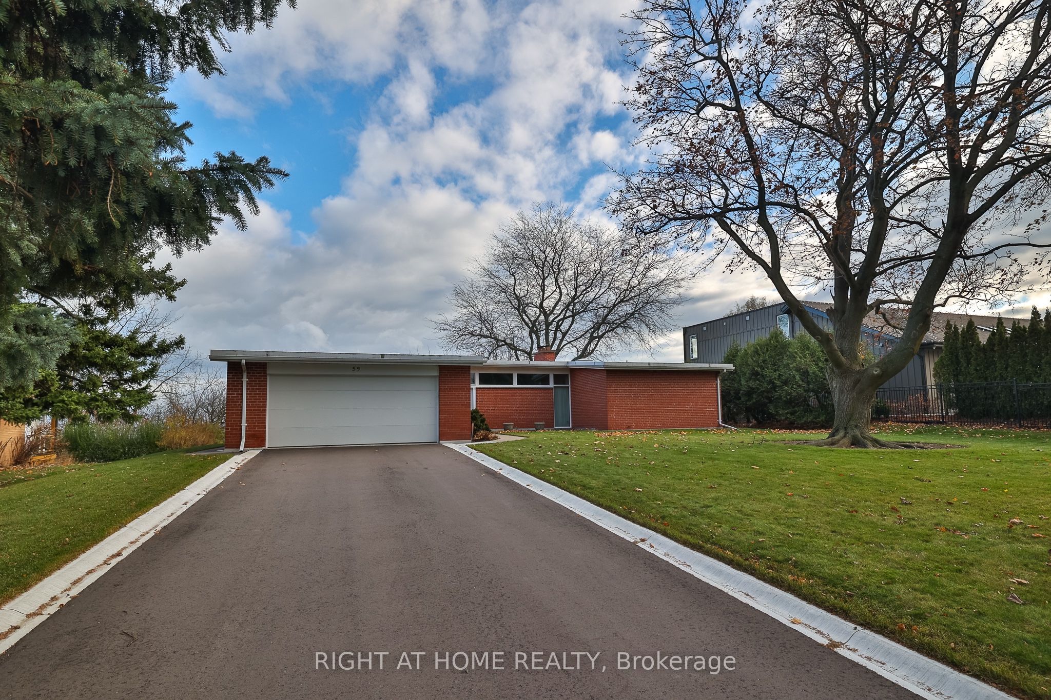 59 Hill Crescent