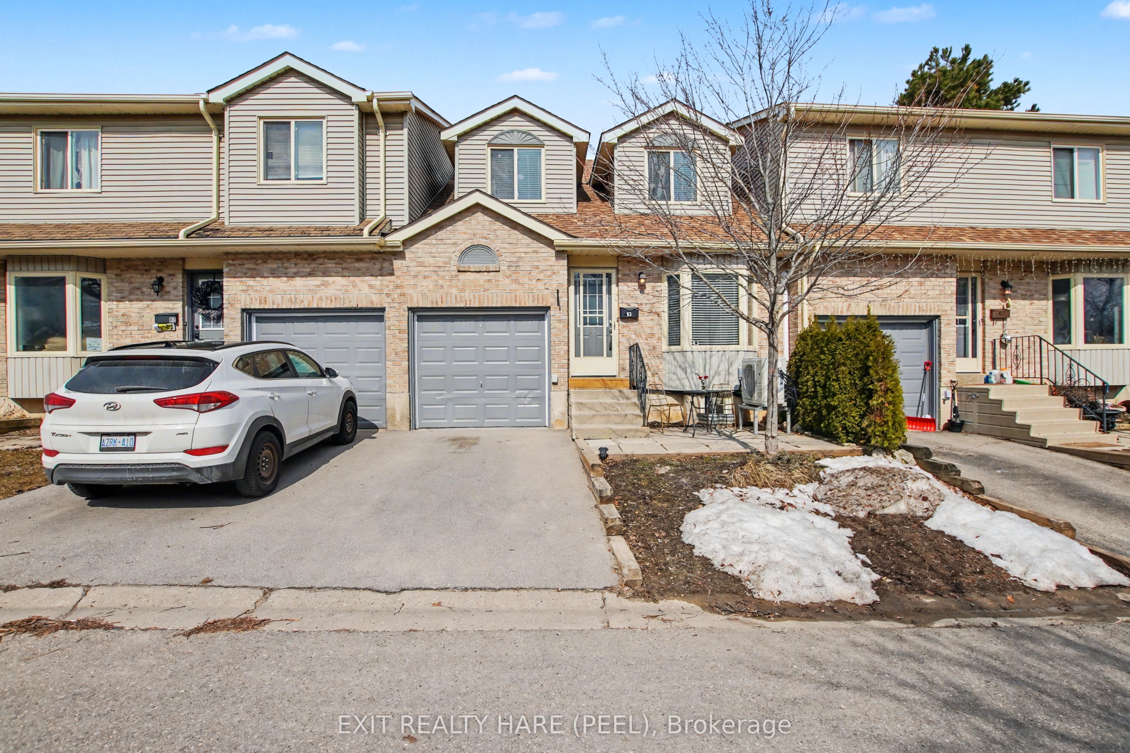 90 Lawrence Avenue 93