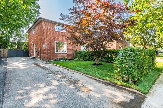 2464 Brookhurst Road
