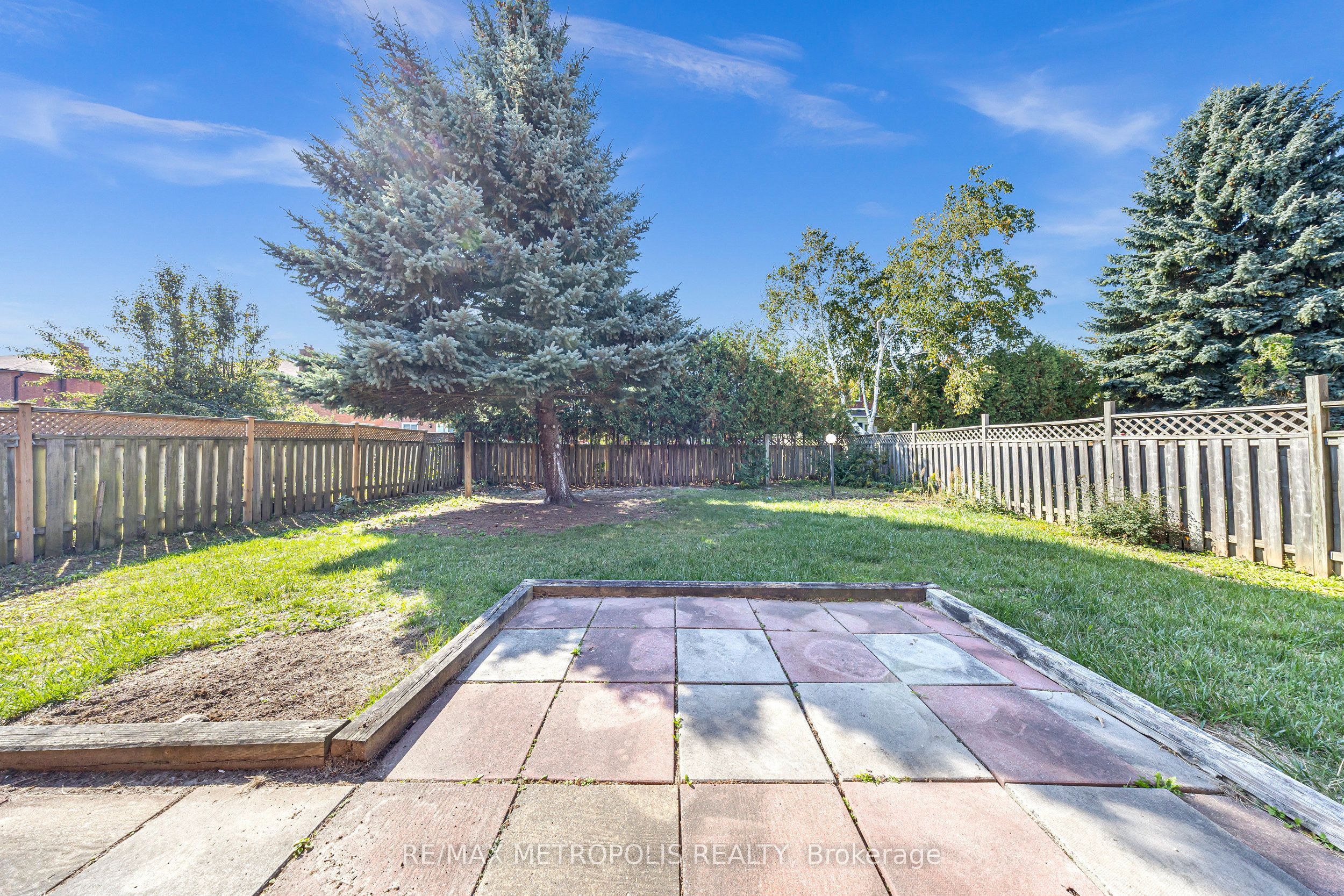 296 Thornton Road N