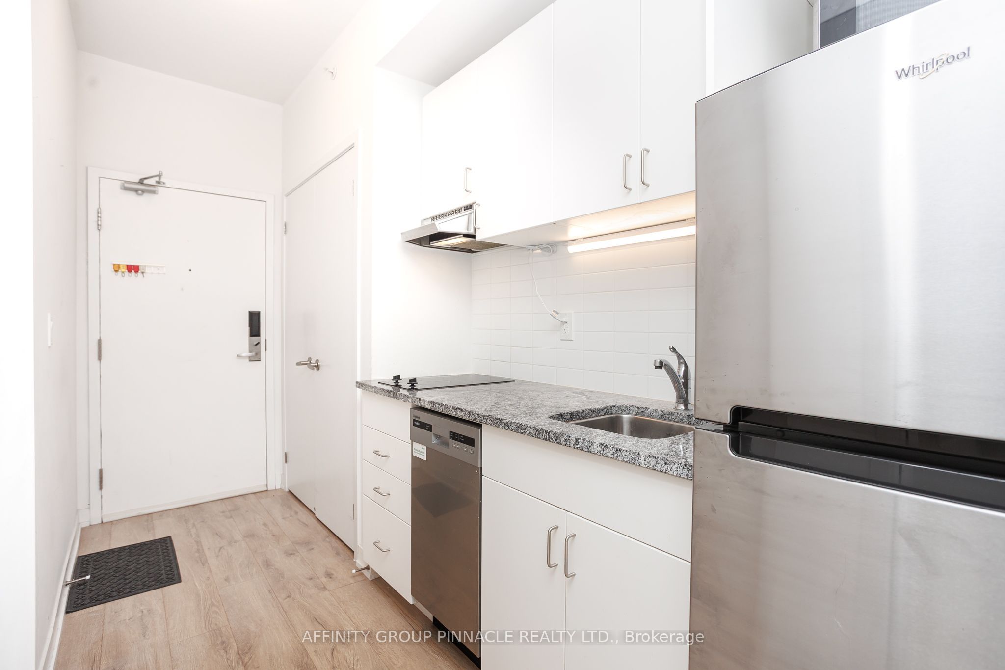 1800 Simcoe Street N 220