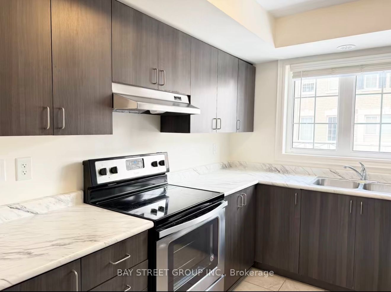 2283 CHEVRON PRINCE PATH Chevron Prince Path 480