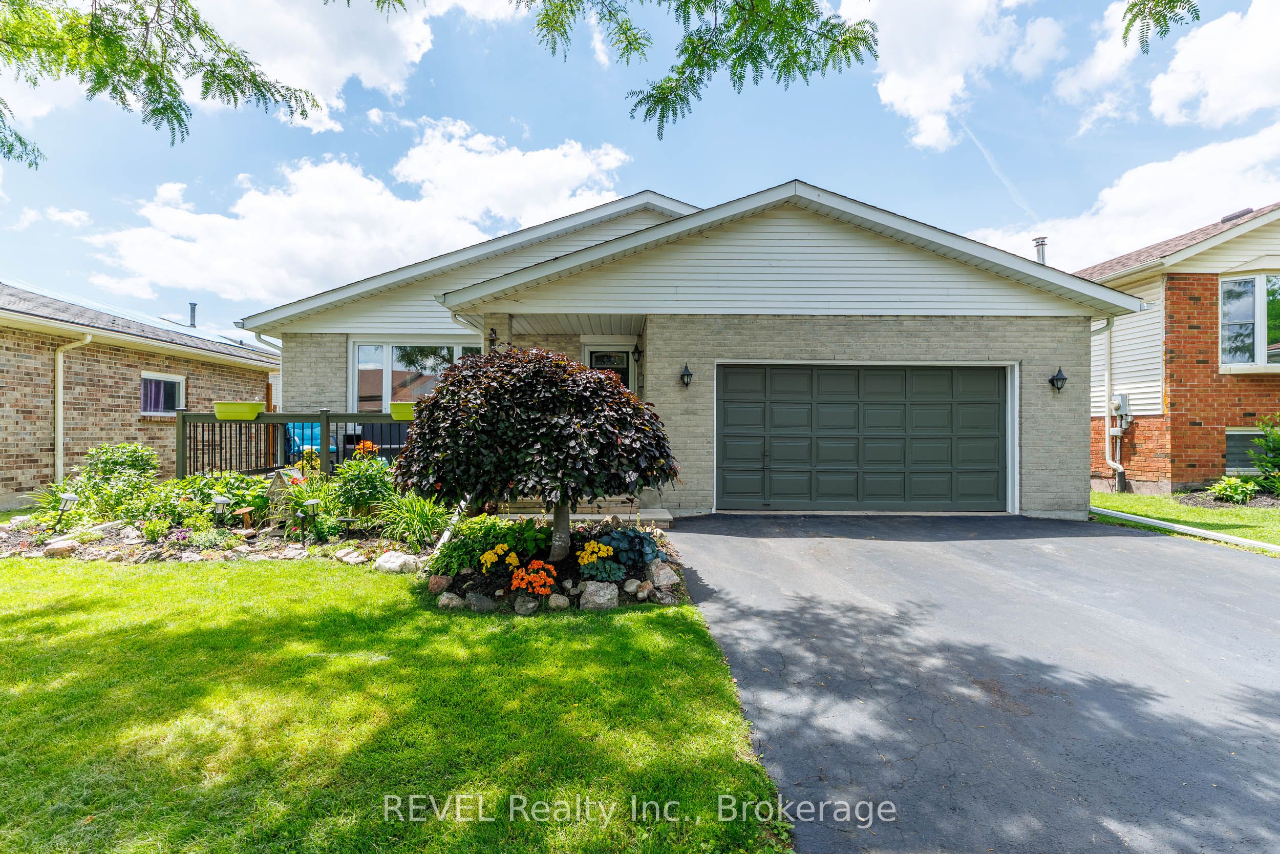 6096 Crimson Drive