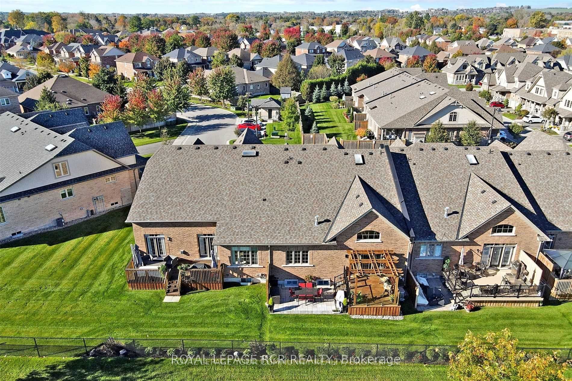 9 Bill Knowles Street