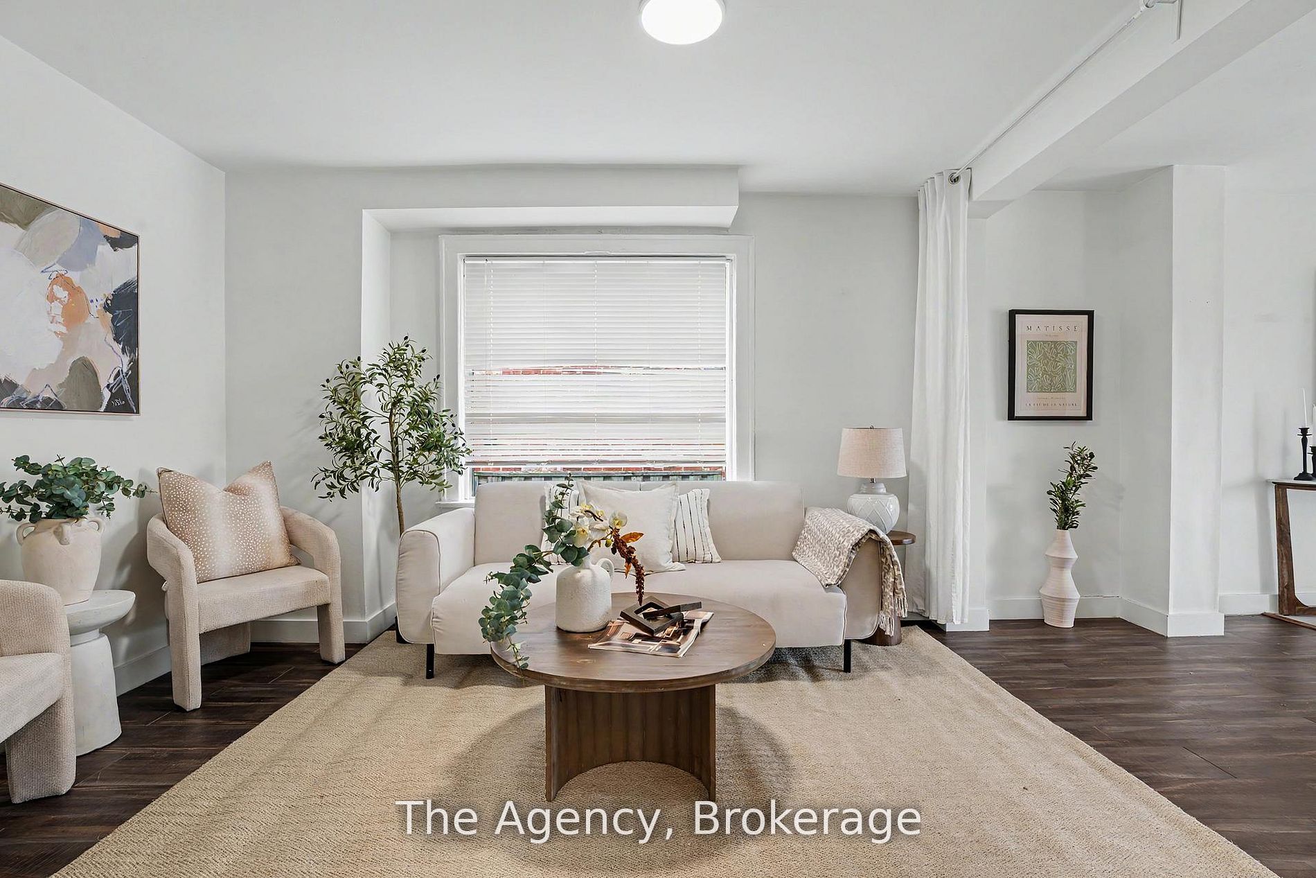 881 Lakeshore Road E