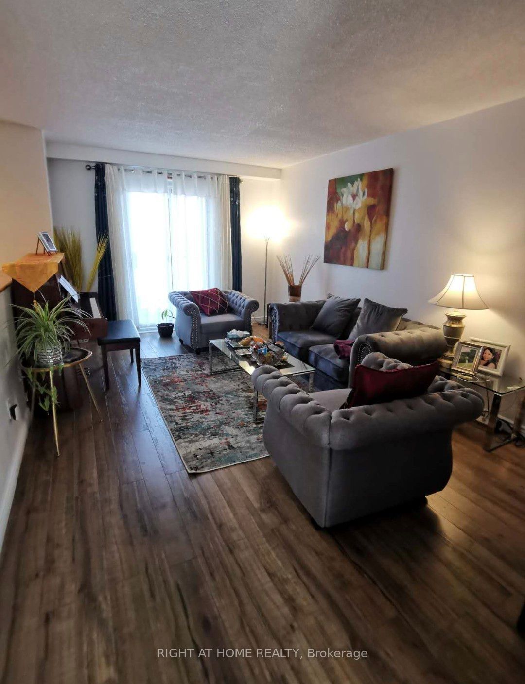 1974 John Street 164