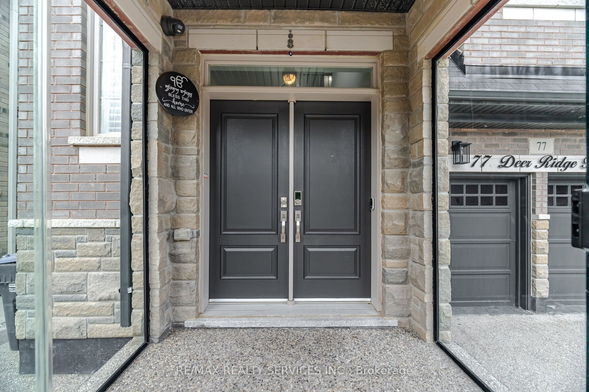 77 Deer Ridge Trail