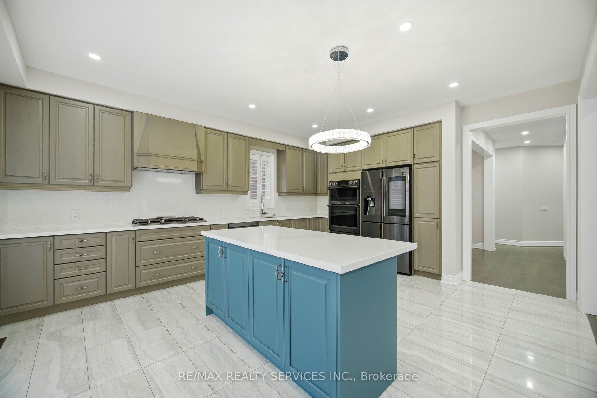 77 Deer Ridge Trail