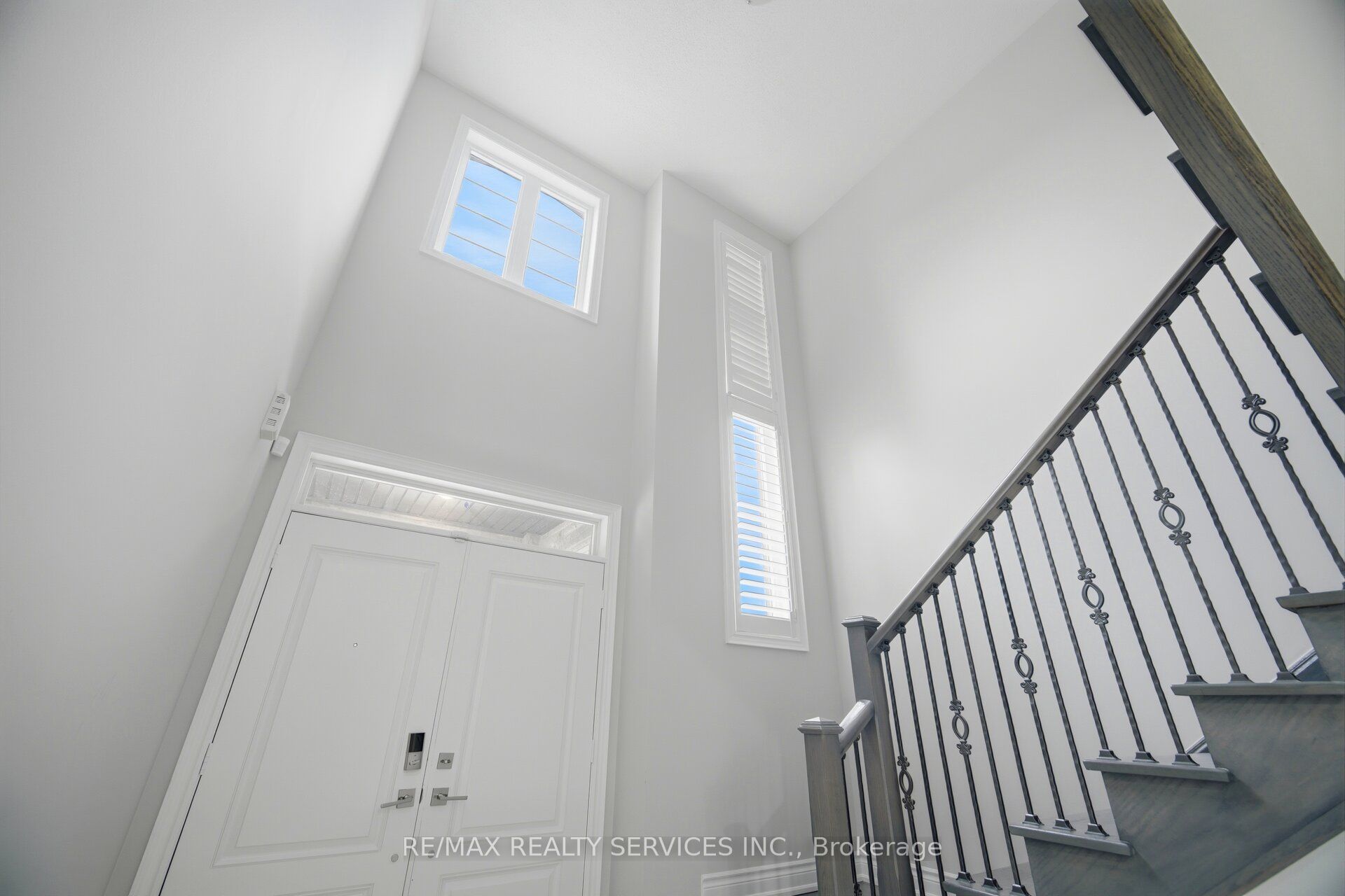 77 Deer Ridge Trail