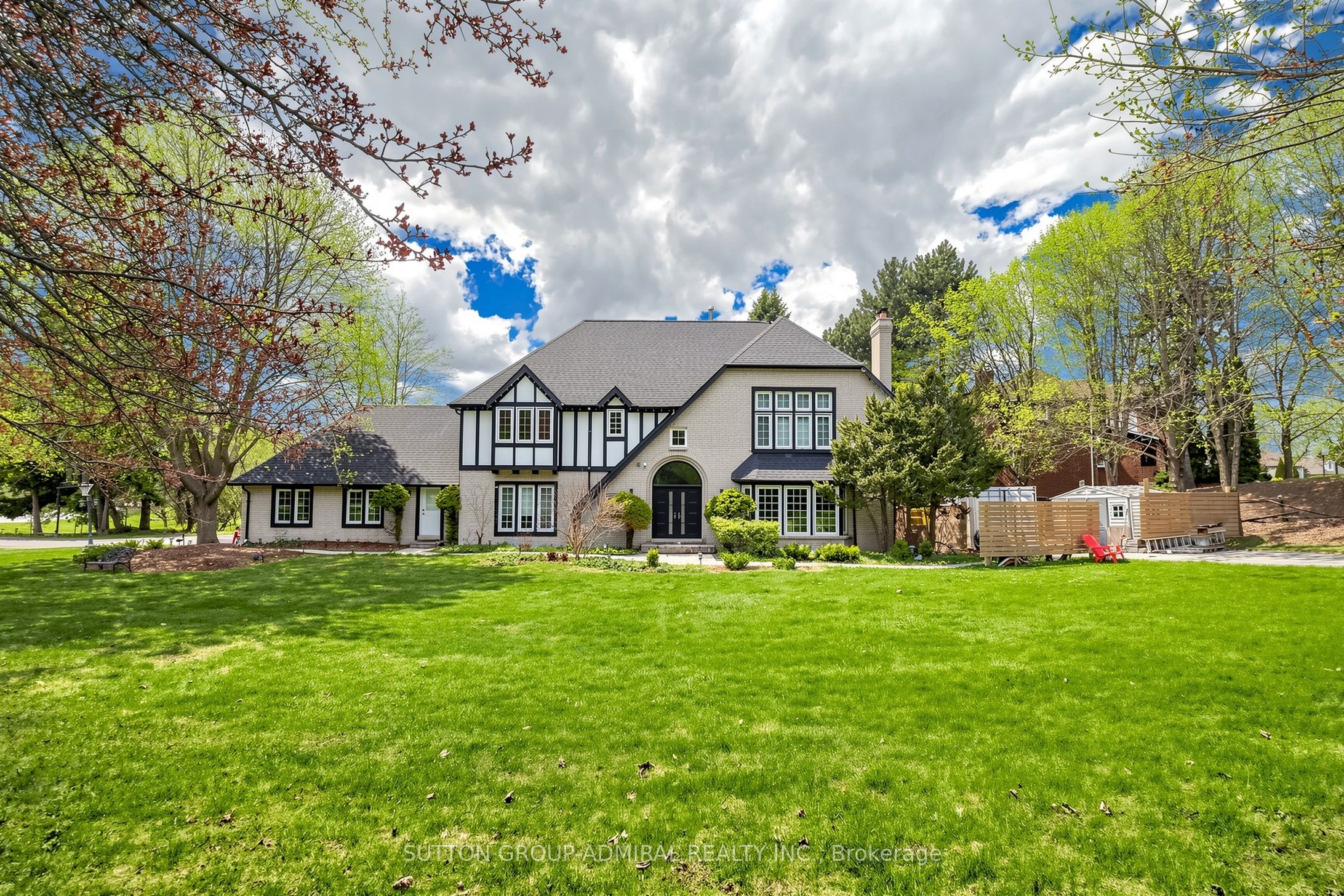2 Gilbert Drive