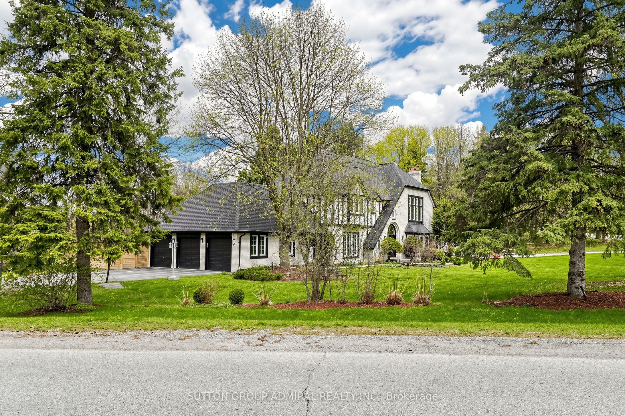 2 Gilbert Drive