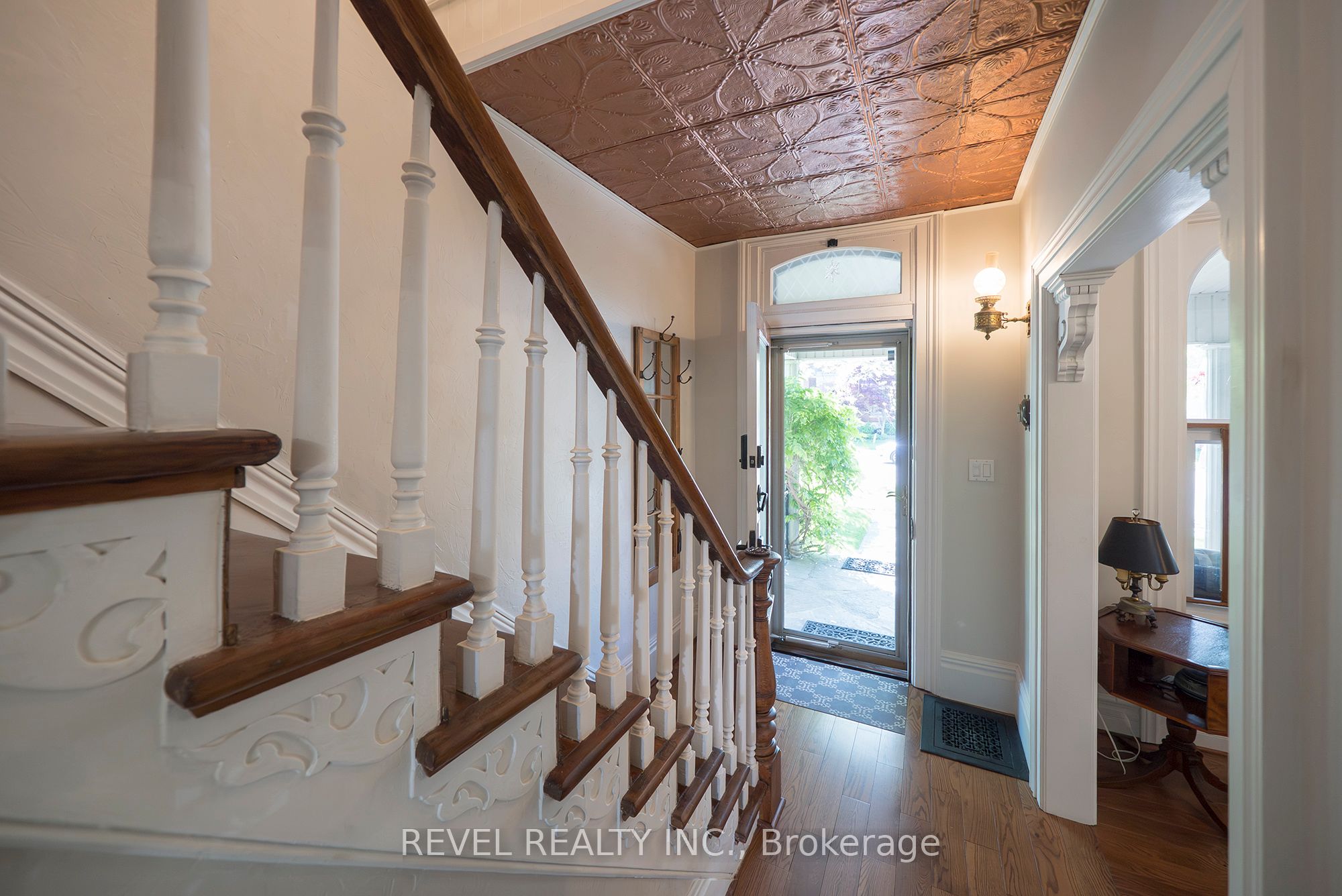 11 Chestnut Avenue