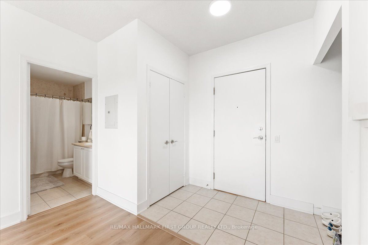 1200 The Esplanade Road N 1103
