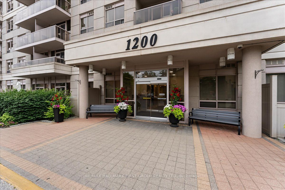 1200 The Esplanade Road N 1103