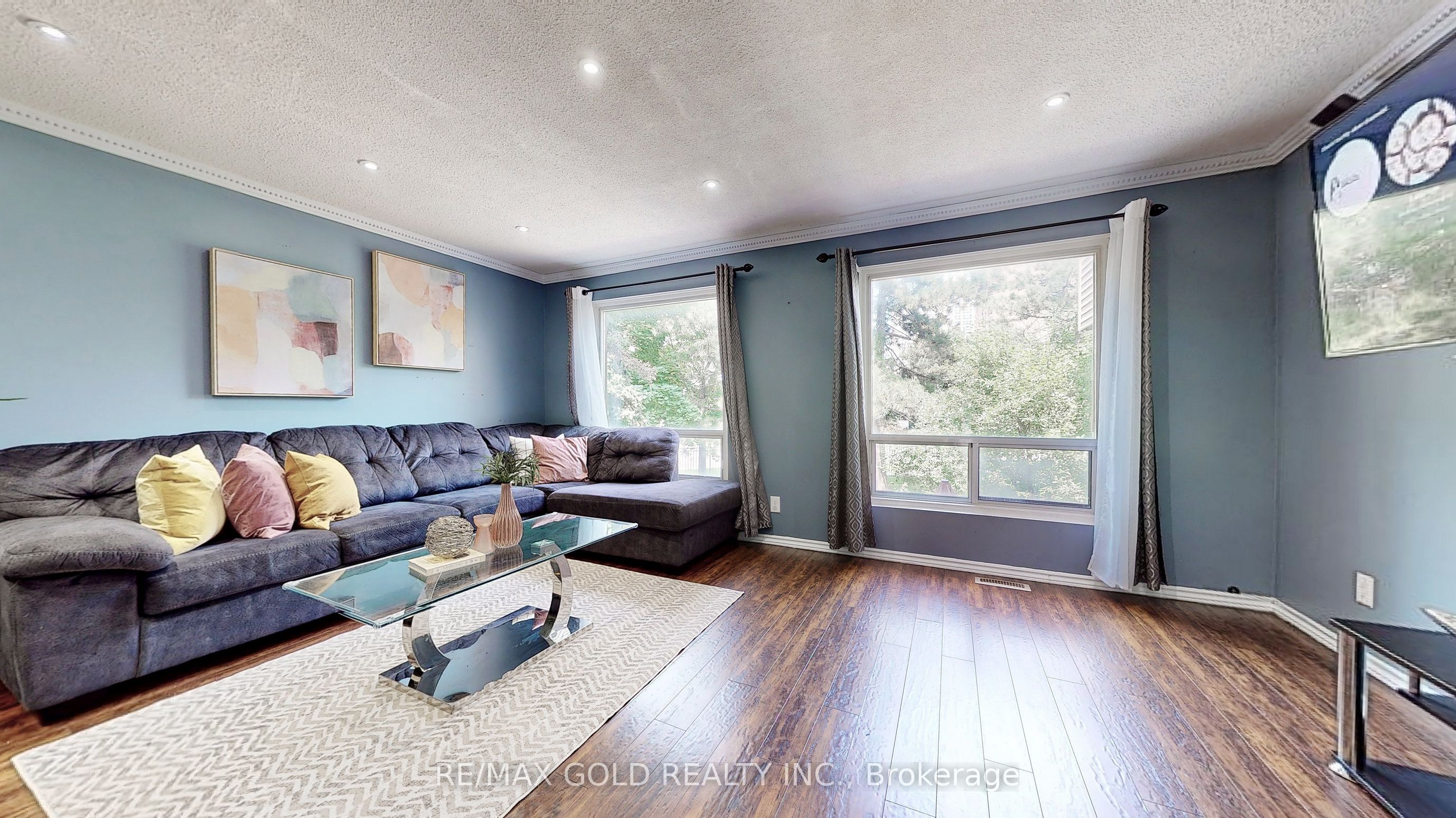 18 Carleton Place 18