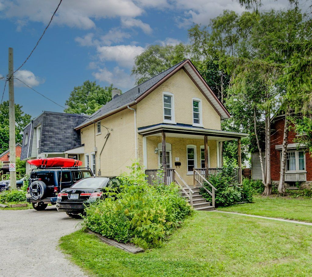 70 William Street W